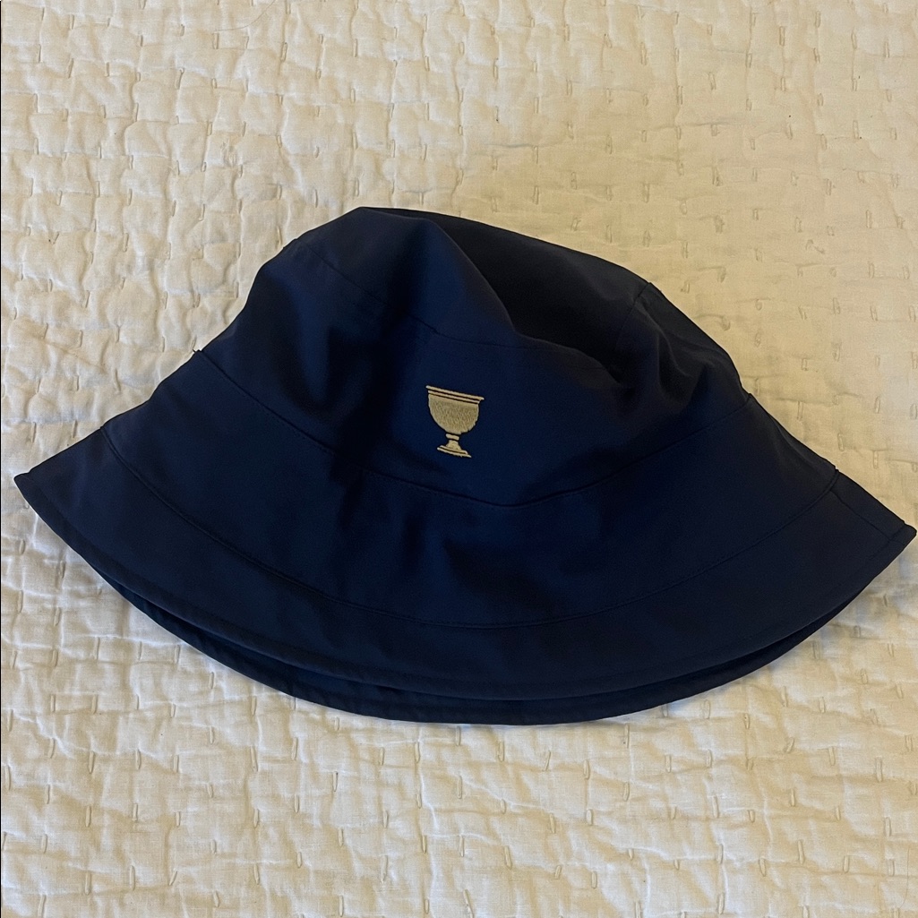 Excellent Condition Presidents Cup Golf Navy Blue Bucket Hat